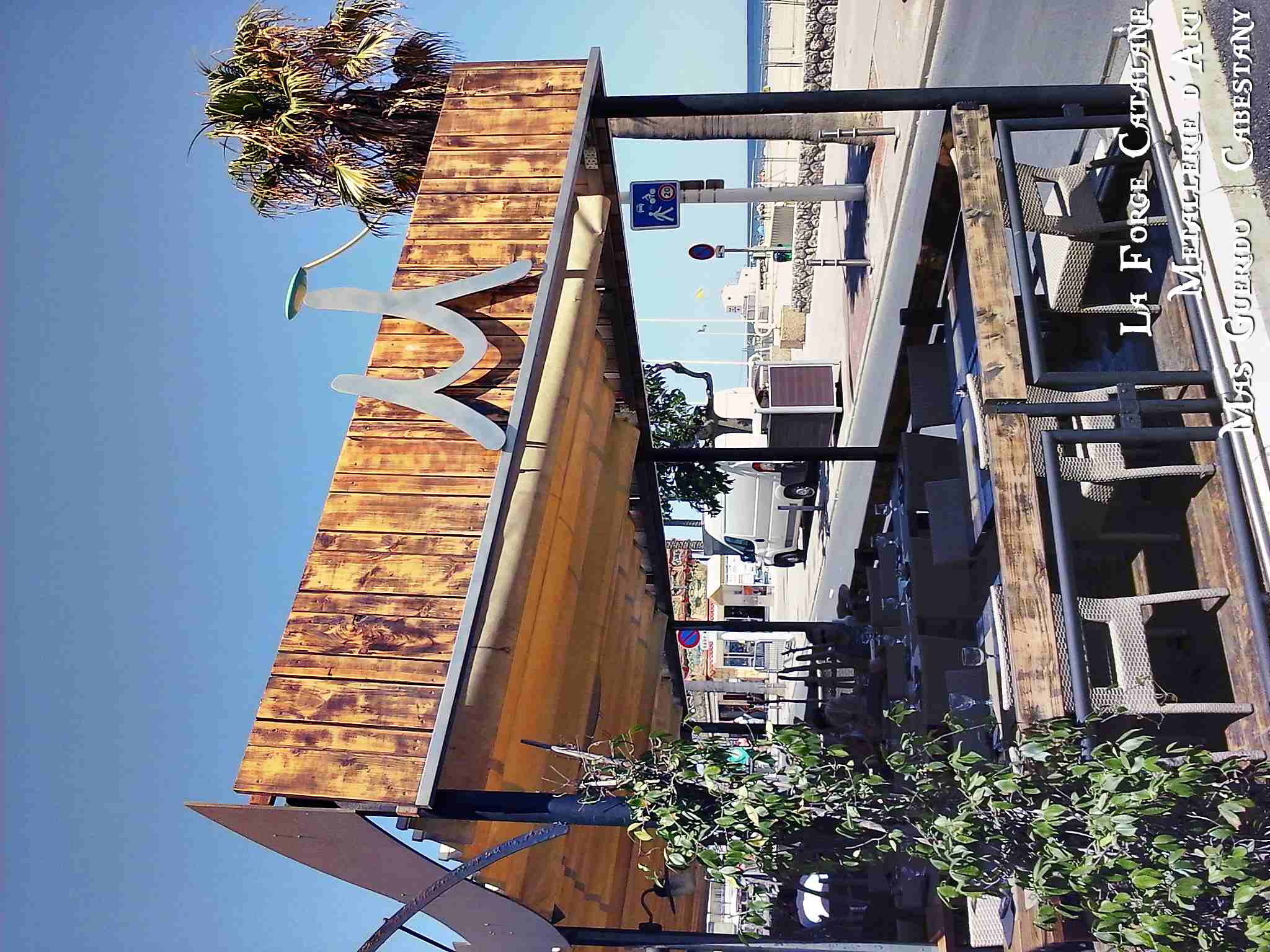 enseigne lettrage decoupe au laser pour enseigne le Miramar canet (5) forge catalane.jpg